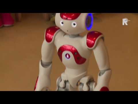 Robot is hulpje in de klas in Krimpen aan den IJssel