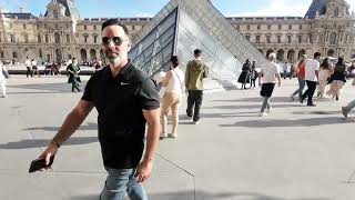 4K ルーブル美術館 三角ピラミッド パリ【フランス】【Paris】Louvre