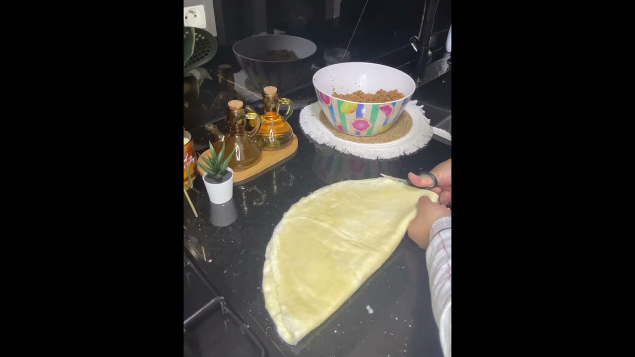 بريوات اللوز الملكية للي في كل ماءىدة مغربية 