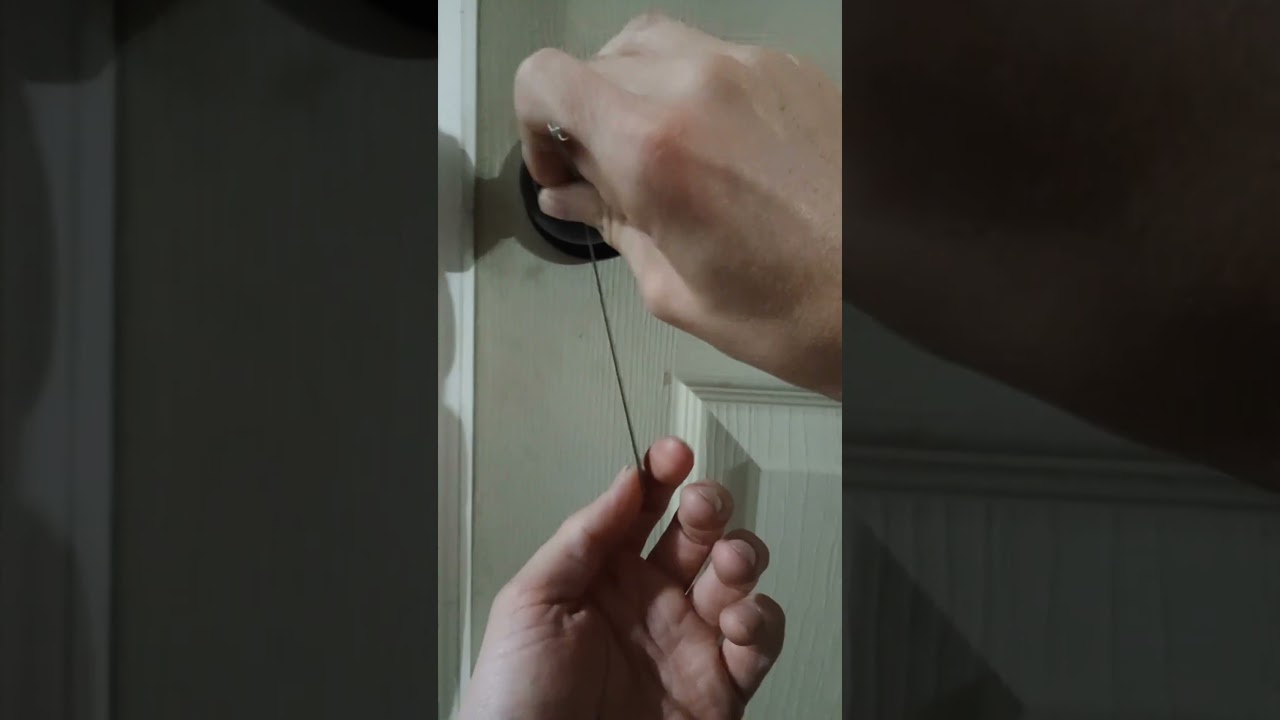 LOCKOUT ADVENTURES: Another Bedroom Door!               #lockpicking  #locksmith #lockout