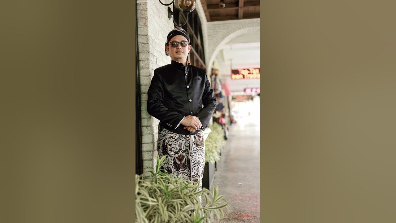Baju Tradisional  Jawa Tengah #agusdashmunsyid #music #shorts