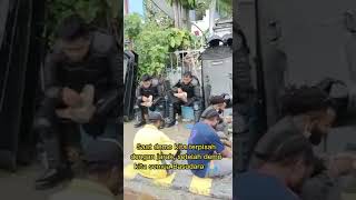 viral momen brimob makan bersama dengan orang Papua saat demo berakhir#brimob #viral #demo #polisi