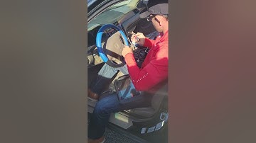 1999 Acura RL with the red key