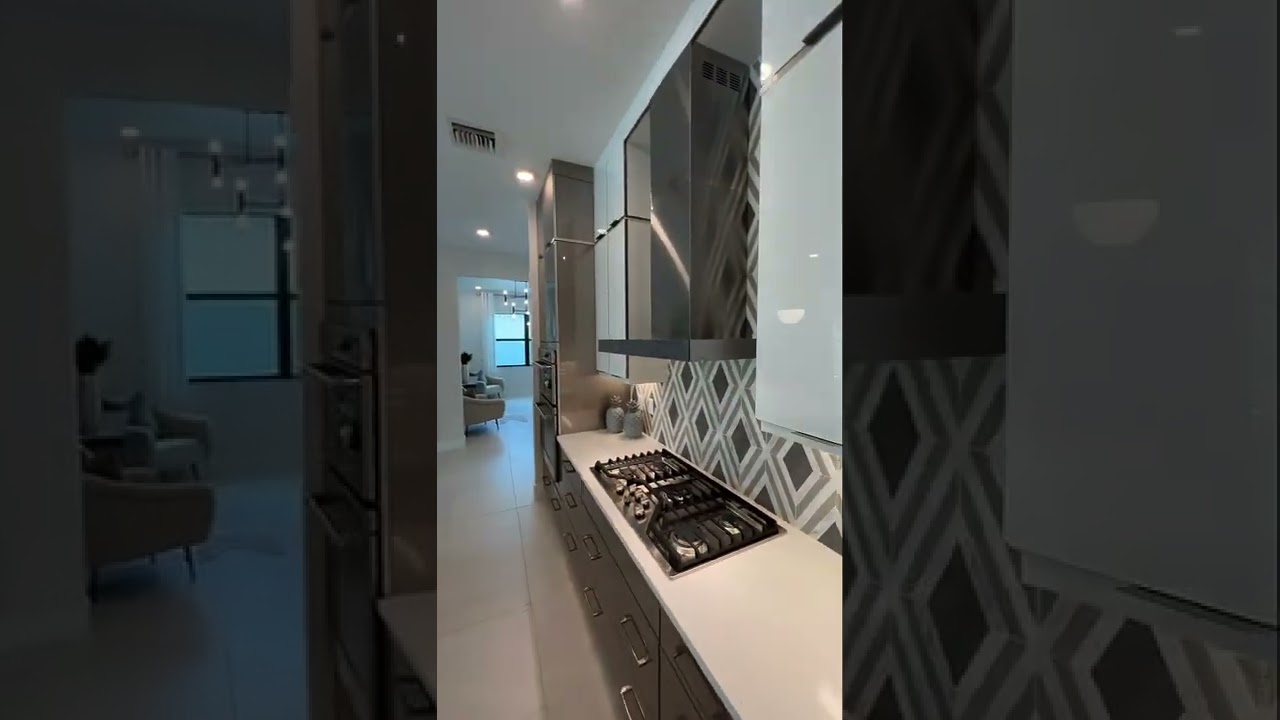 Dentro de una casa de $573,990 en Florida