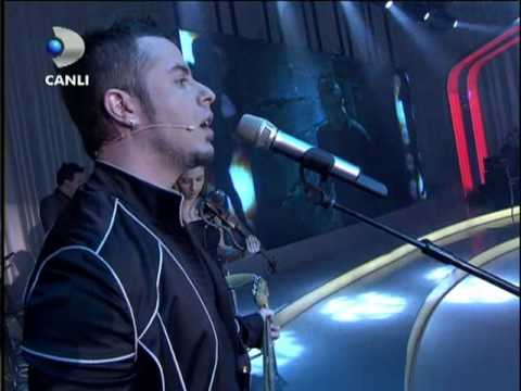 Emre Aydın - Afili Yalnızlık (BeyazShow 2010)