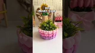 Diy flower vase🧿💕 #craft #craftideas #youtubeshorts #satisfying #flowervase #artscraft #diycrafts