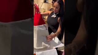 Tekaschi Sixnine Sorprende A Su Nueva Novia