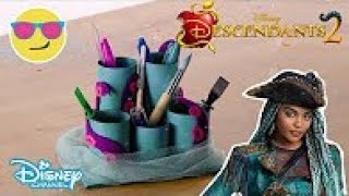 Descendants 2 | Craft Tutorial: Uma's Desk Organiser 🐙 | Official Disney Channel US