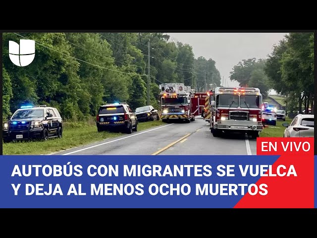 Edicion Digital: Al menos ocho muertos y decenas de heridos tras volcarse un autobús con migrantes