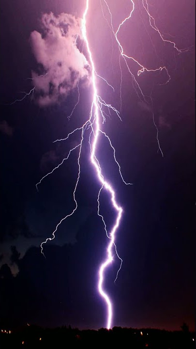 Thunder Original Visuals with HD Sound | ഇടി മിന്നൽ.. ⚡️👆watch with High sound.❣️#tomorrow #shorts
