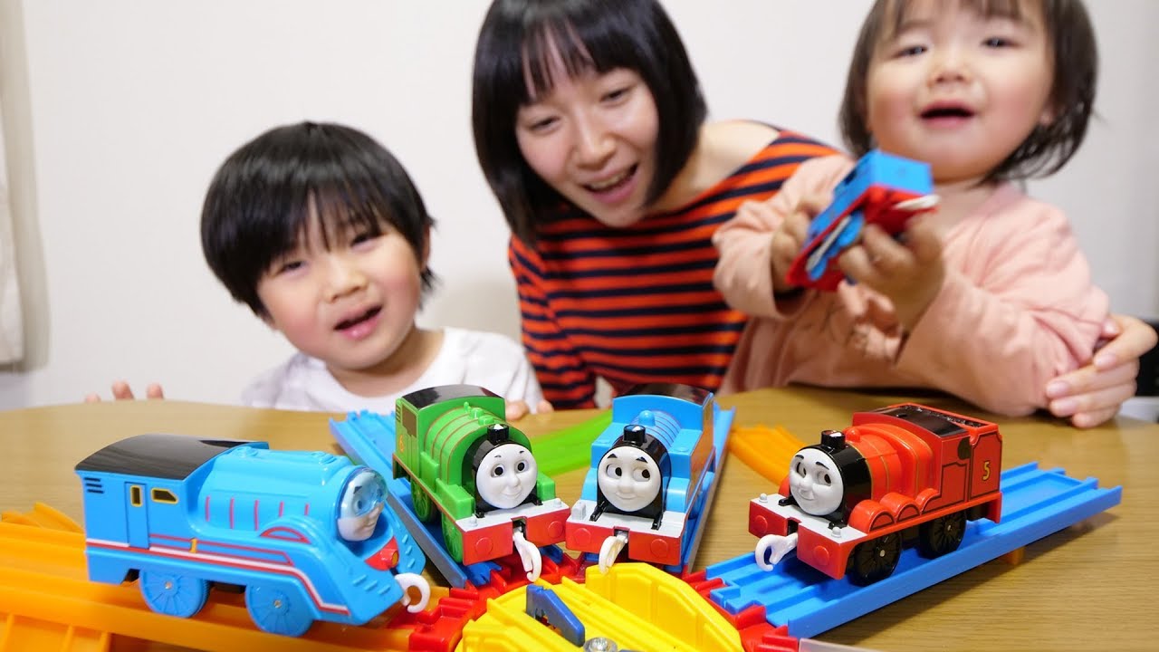 プラレールトーマス テコロでチリン＆キョロキョロトーマス Thomas the