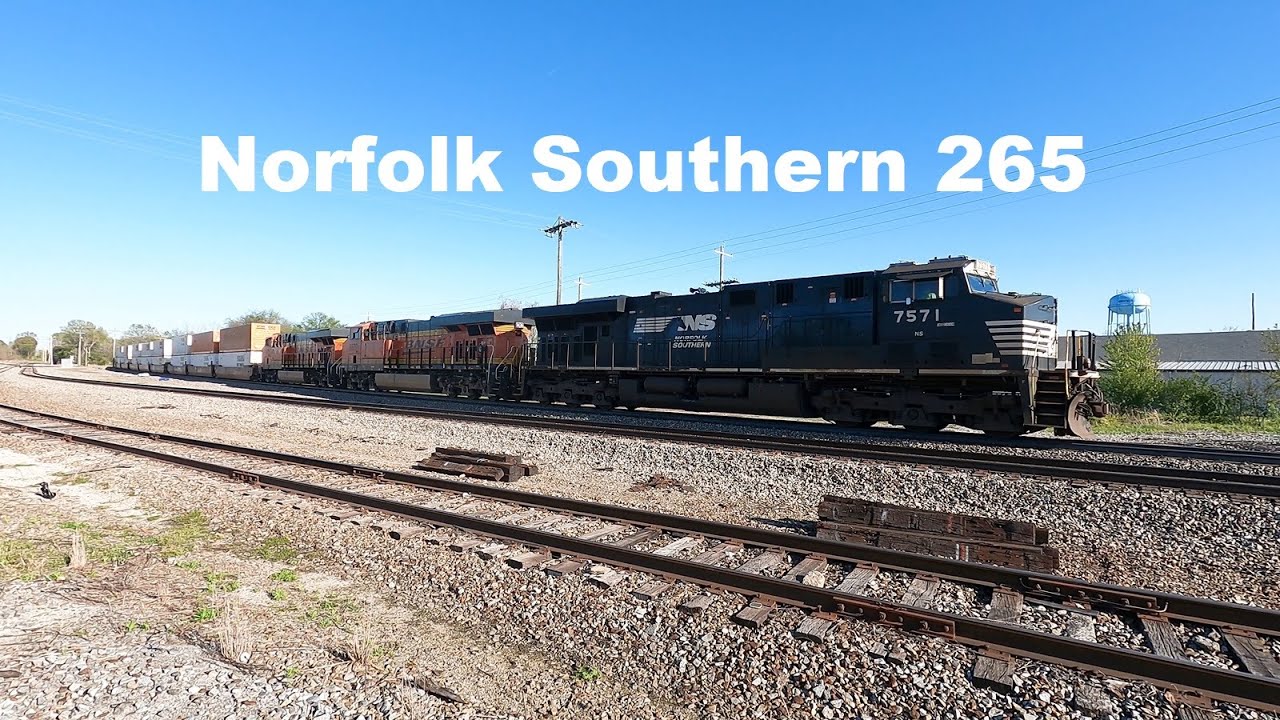 Norfolk Southern 265 with NS, BNSF Power in Sheffield
