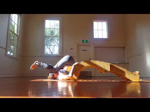 Yoga video series: Viparita Dandasana bench - backbends