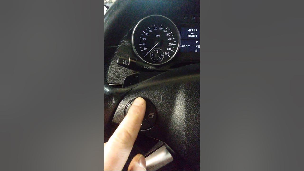 Датчик давления шин солярис 2020. Давление в шинах мерседес w204. Датчик давления в шинах мерседес мл 164. Система контроля давления в шинах на автомобиле. Бортовой компьютер мерседес глк.