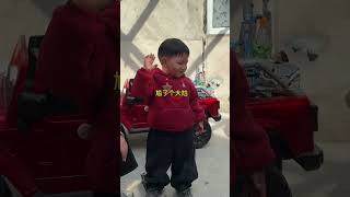 When in an Embarrassing Spot, People Pretend Busy! ZhuMiyou Nephe