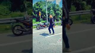 Ysuku Seluar Koyak Masa Fly