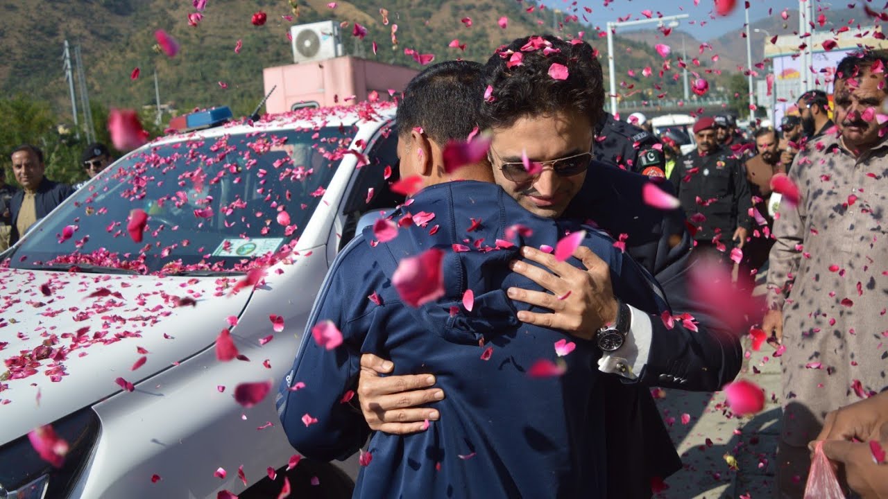 Grand Farewell to DPO Umar Tufail  Full Protocol Send-Off from Police Line to Muslimabad Interchange