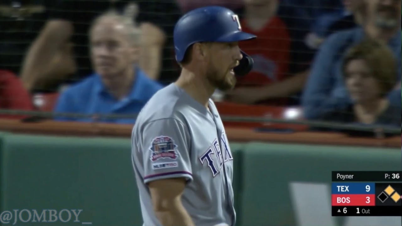 Brock Holt gets stuck and gives Hunter Pence an inside-the-park home run, a breakdown