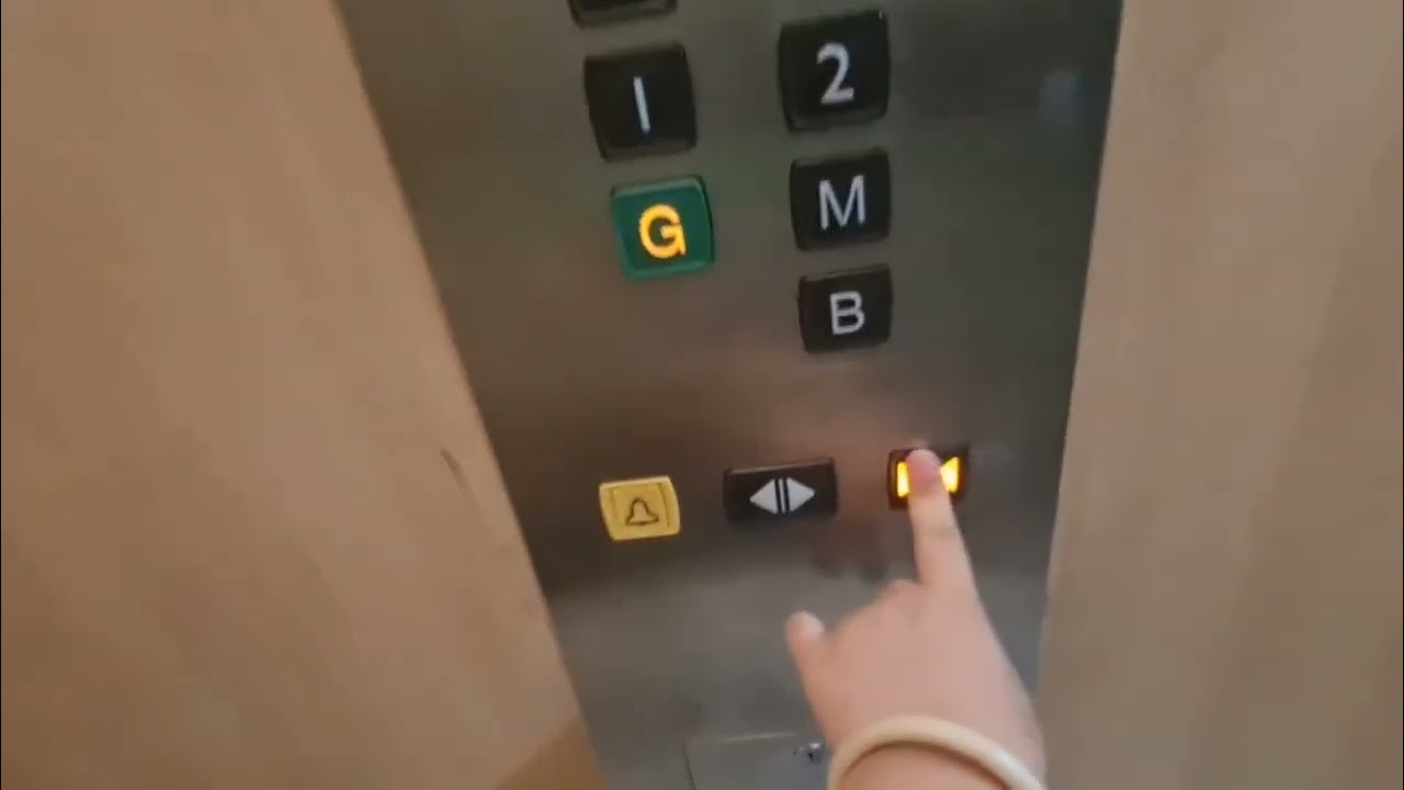 Mitsubishi Elenessa Elevators | Aristo Hotel, District 3, HCMC, Vietnam