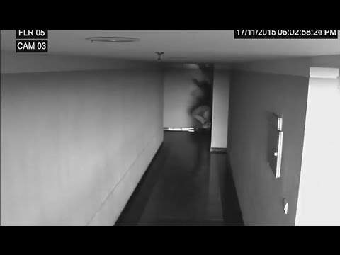 Vídeo: Uma Câmera De Vigilância Em Uma Loja Do Oregon Registrou Como Uma Pessoa Invisível Move Coisas Diferentes - Visão Alternativa