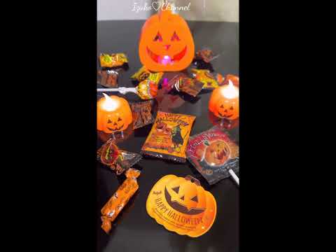 Squeeze Skeleton with trick or treats sweets😱 #shorts #sweet #halloween #asmr #shortvideo