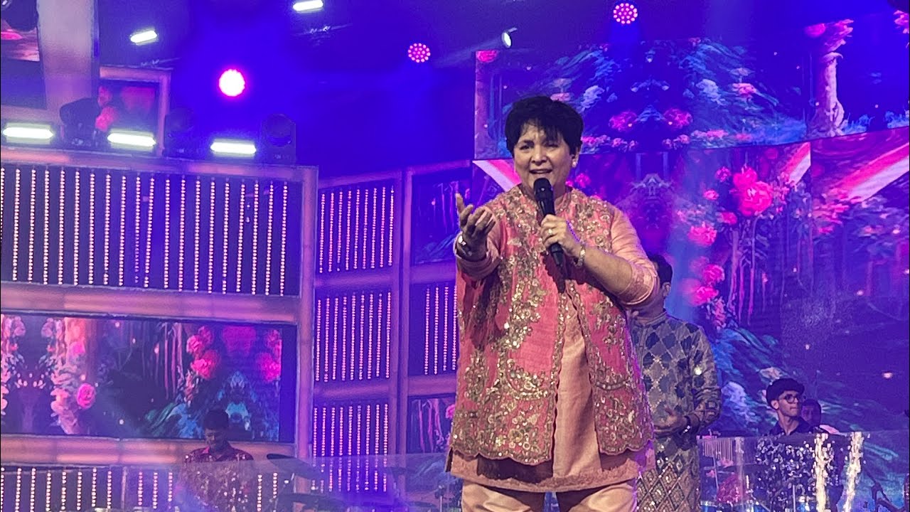 Jio conversation centre Falguni Pathak Garba 2025 