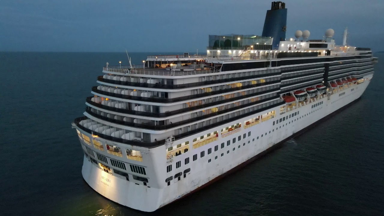P&O ARCADIA ANCHORED OF BOURNEMOUTH BEACH YouTube