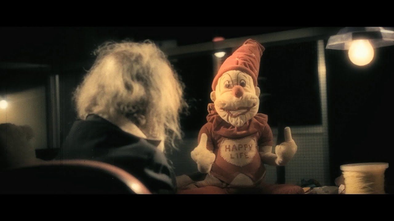 Neeyum Bommai Naanum Bommai