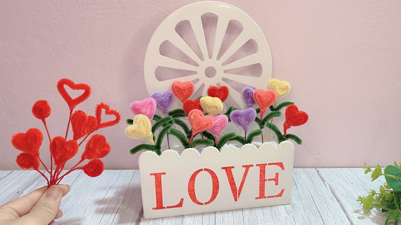 Easy Craft Ideas Pipe Cleaner Heart Valentine's Day Decor Tutorial