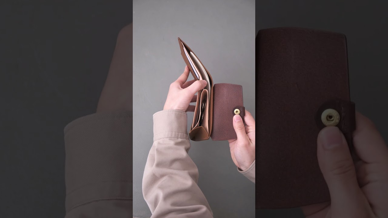 URUKUST/ウルクスト BIFOLD WALLET - katakana - カタカナ（日本の