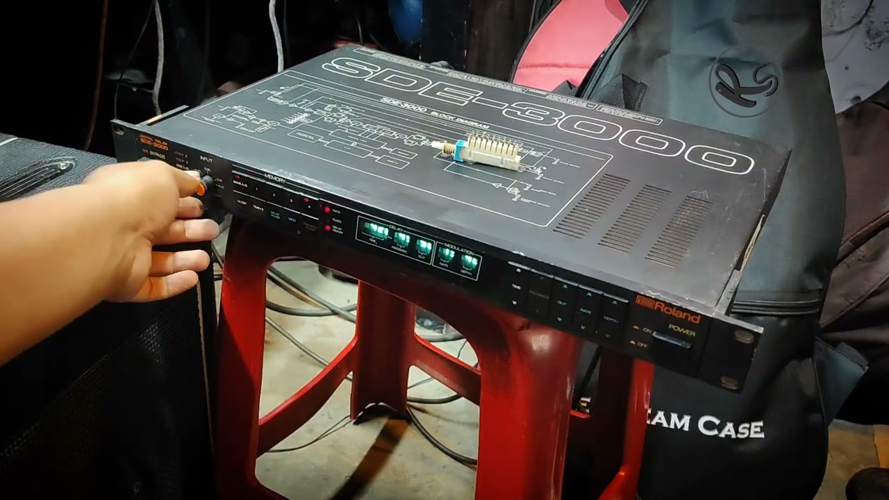 RARE! ROLAND SDE3000 80s SOUND - YouTube