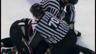 Shane O'Brien vs Martin Lapointe Oct 28, 2006