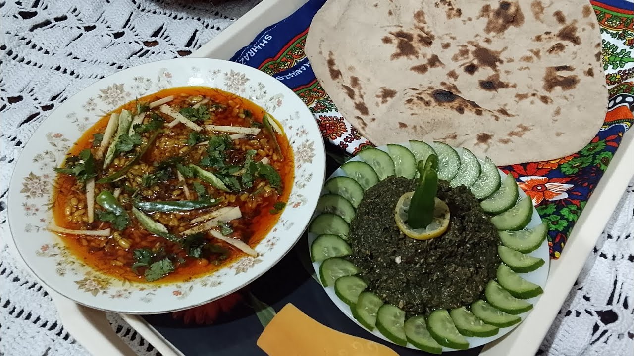 دال ماش+تندوری روٹی+چٹ پٹی چٹنی 😋😋