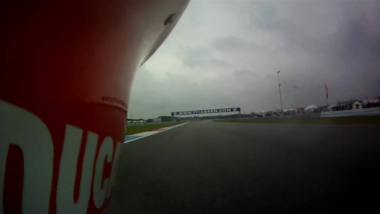 Ex Sete Gibernau GP6 at a very wet Assen 2010