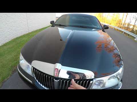 4K Review 2000 Lincoln Town Car Black Virtual Test-Drive and Walk-around