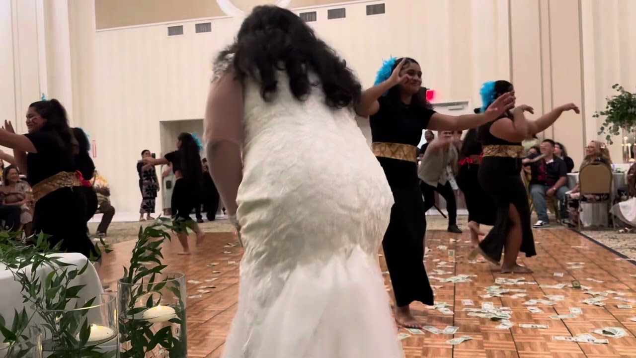 Girls Dance for Ilaoa Wedding