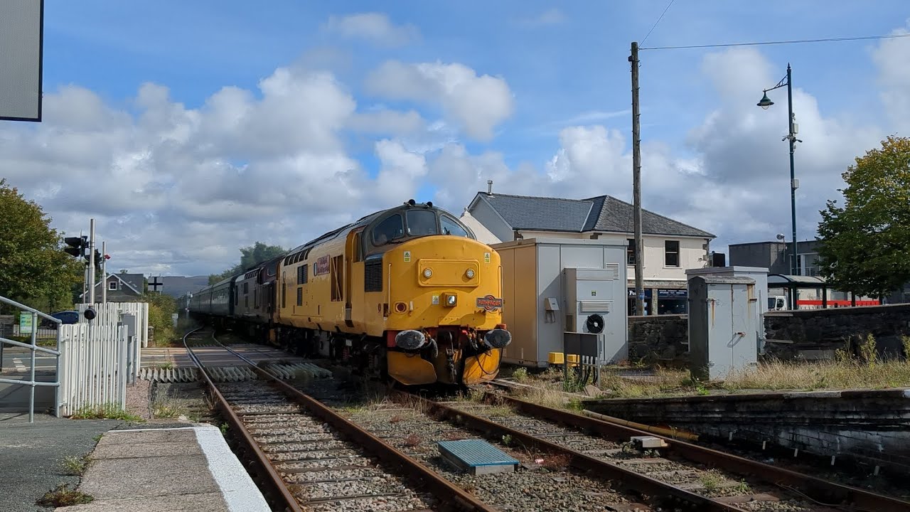 Cambrian Coast Express And Trains At Sandwell And Dudley 