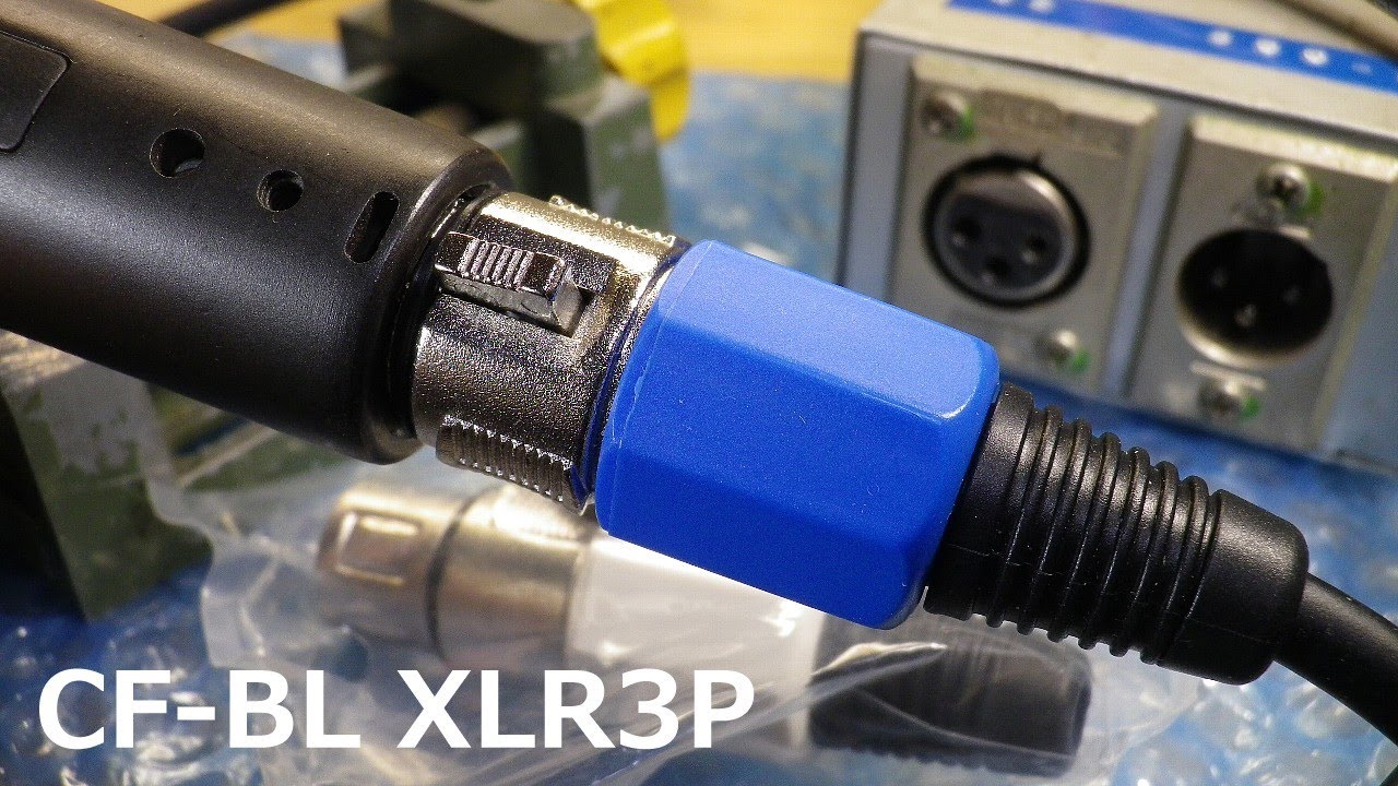 はんだ付け。XLRタイプの カモン CF-BL コネクタでマイクケーブルを