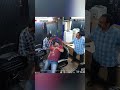 مساج الحلاق يكسر رقبة زبون ويؤدي لوفاته