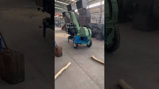 Industrial Wood Log Crusher Disc Wood Chipper Working Video