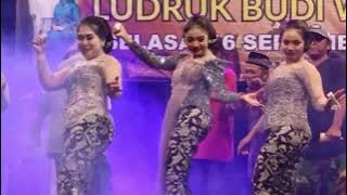 WARUNG TENDA Vocal Nana & Adhis Campursari Ludruk Budhi Wijaya. 