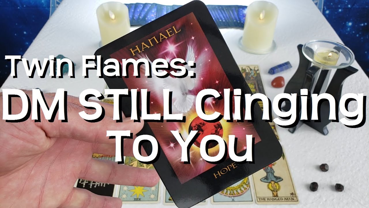 Twin Flames - DM CLINGING TO DF 😍😘😊 Messages From Divine Masculine 12/25/2019
