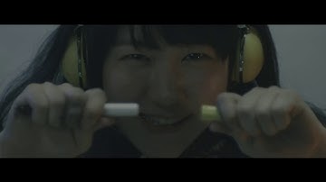 映画「温泉しかばね芸者」特報