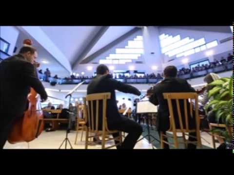 Video: Quali Sono Gli Strumenti Nell'orchestra Folk?