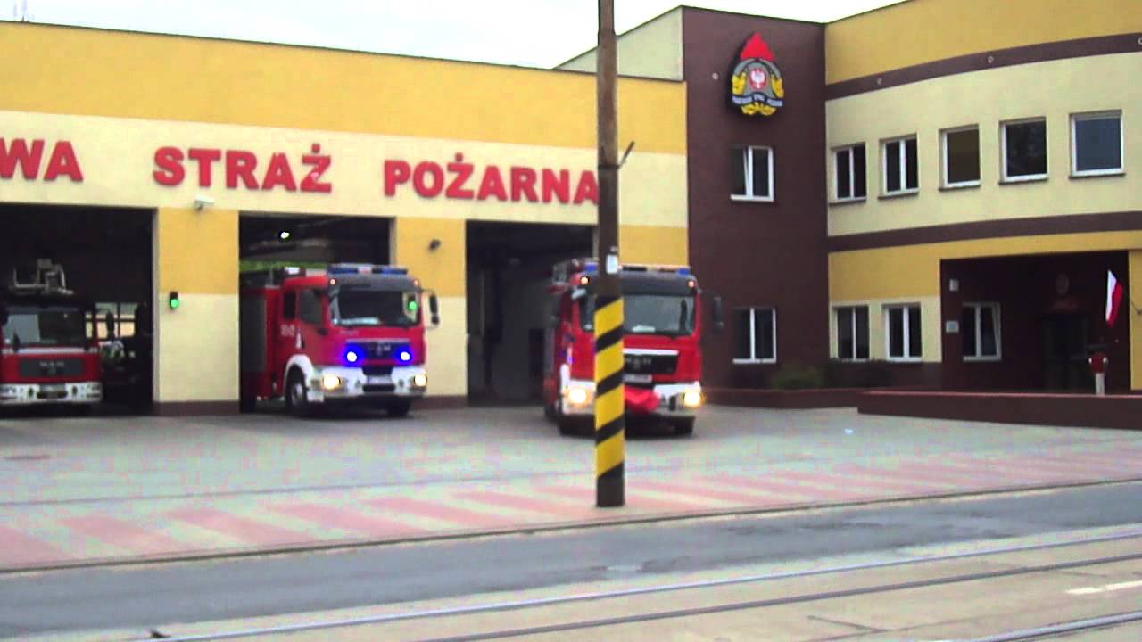 Wyjazd ALARMOWY plutonu z JRG-5 w Łodzi - 305[E]21 25 53 do pożaru mieszkania.