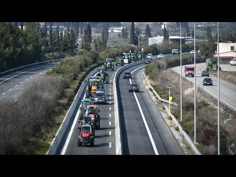 Ξεκίνησαν τα τρακτέρ για Αθήνα από τον Ε65 στην Καρδίτσα