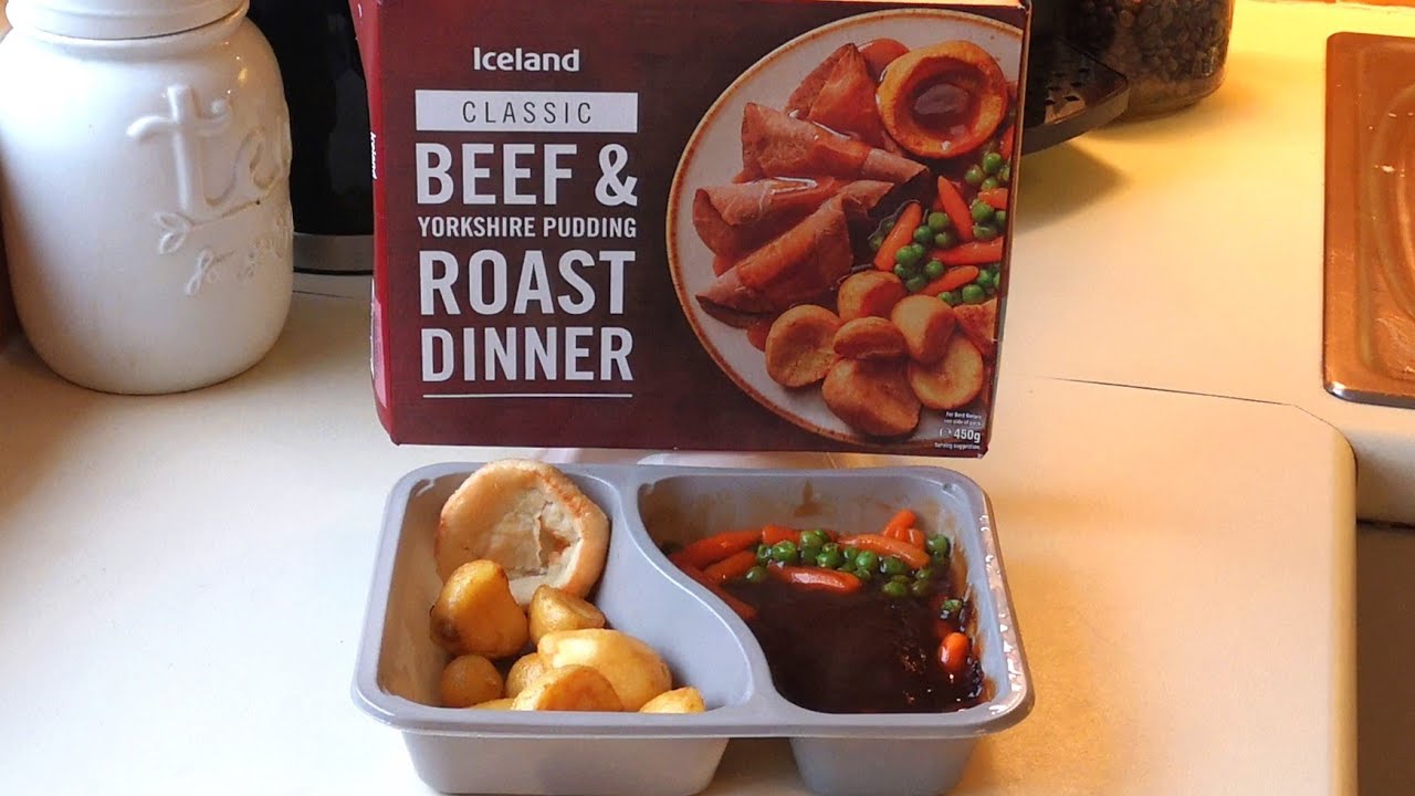 Beef & Yorkshire Pudding Roast Dinner Iceland Food Review YouTube