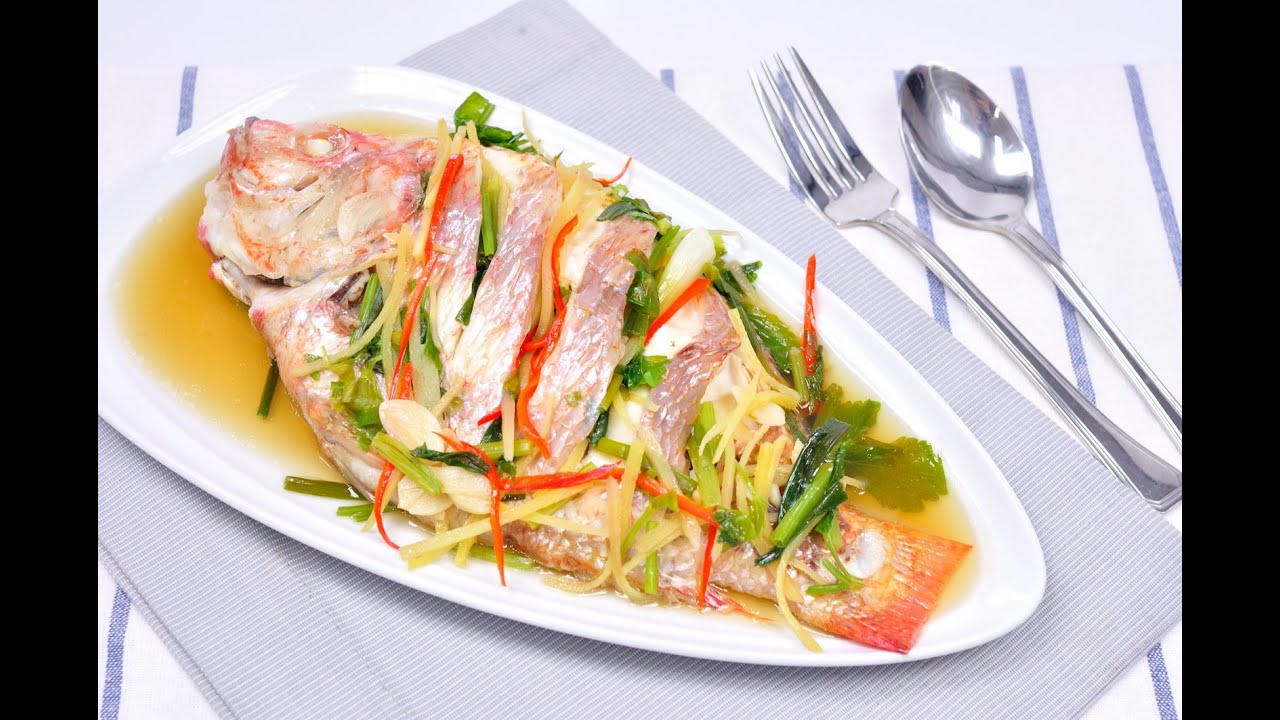 Steamed Fish with Soy Sauce - Pla Neung See Ew ปลานึ่งซีอิ๊ว [4K]