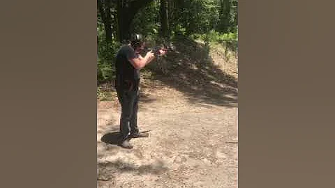 AKV out of battery detonation