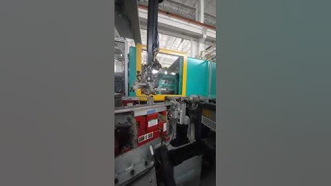 Aplicación de insertos - Wittmann Robots - Wittmann Mexico